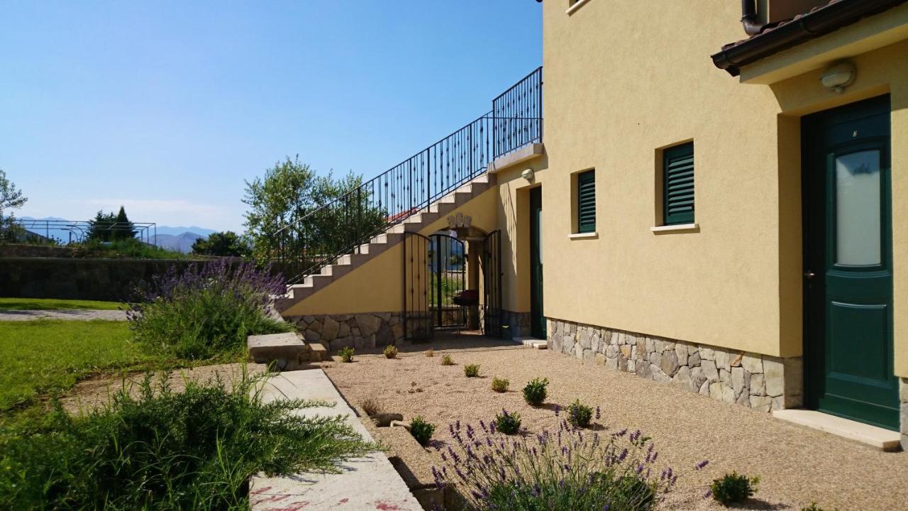 Apartments Garden バスカ エクステリア 写真